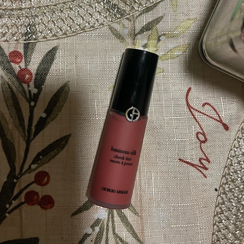 Giorgio Armani Luminous Silk Cheek Tint -